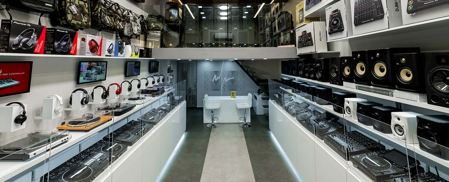 Per-vurt Store & School Lebanon